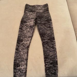 athleta patterned leggings